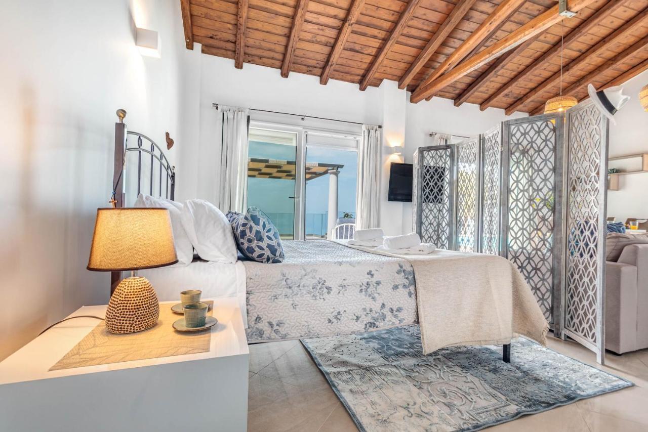 Ocean View - Luxury Villa Nefeli Kontogialos ภายนอก รูปภาพ