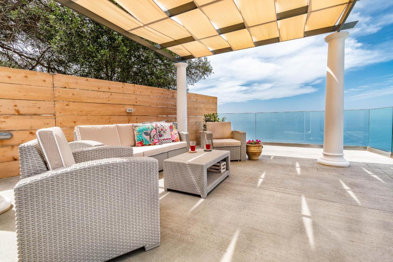Ocean View - Luxury Villa Nefeli Kontogialos ภายนอก รูปภาพ