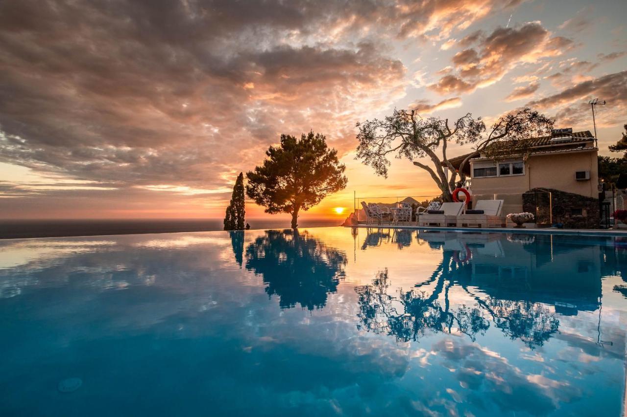 Ocean View - Luxury Villa Nefeli Kontogialos ภายนอก รูปภาพ